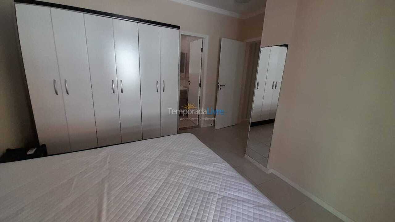 Apartment for vacation rental in Itapema (Meia Praia)