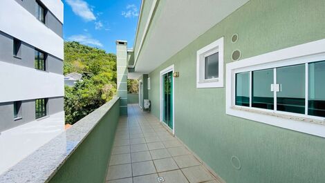🌴 Cómodo ático a pocos pasos de la playa de Bombas