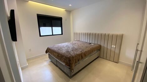 Meia Praia - 3 quartos - hidromassagem - terraço - 3 vagas de garagem