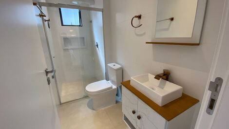 Meia Praia - 3 quartos - hidromassagem - terraço - 3 vagas de garagem