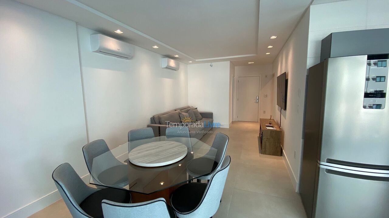 Apartamento para aluguel de temporada em Itapema (Meia Praia)