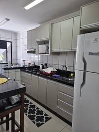 Itapema, Meia Praia. Very close to the sea and everything you need.