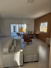 House with 5 bedrooms, beachfront in Daniela