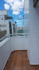 Penthouse apartment 7 minutes from Praia do Forte beach.