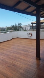 Penthouse apartment 7 minutes from Praia do Forte beach.