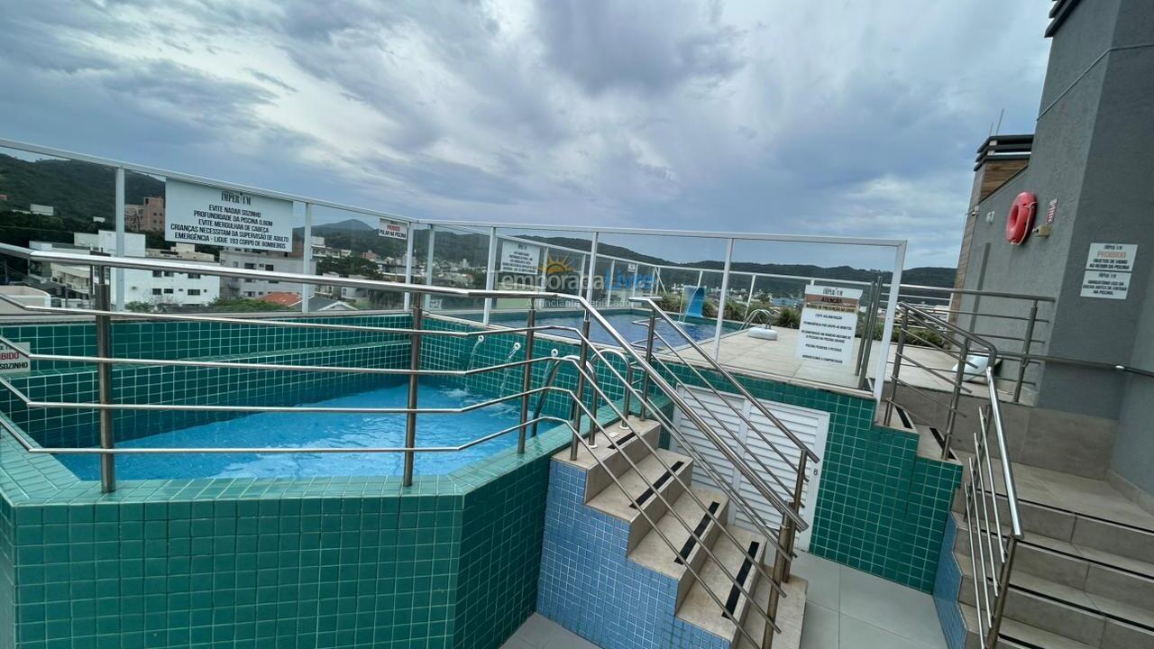 Apartment for vacation rental in Bombinhas (Praia de Bombas)