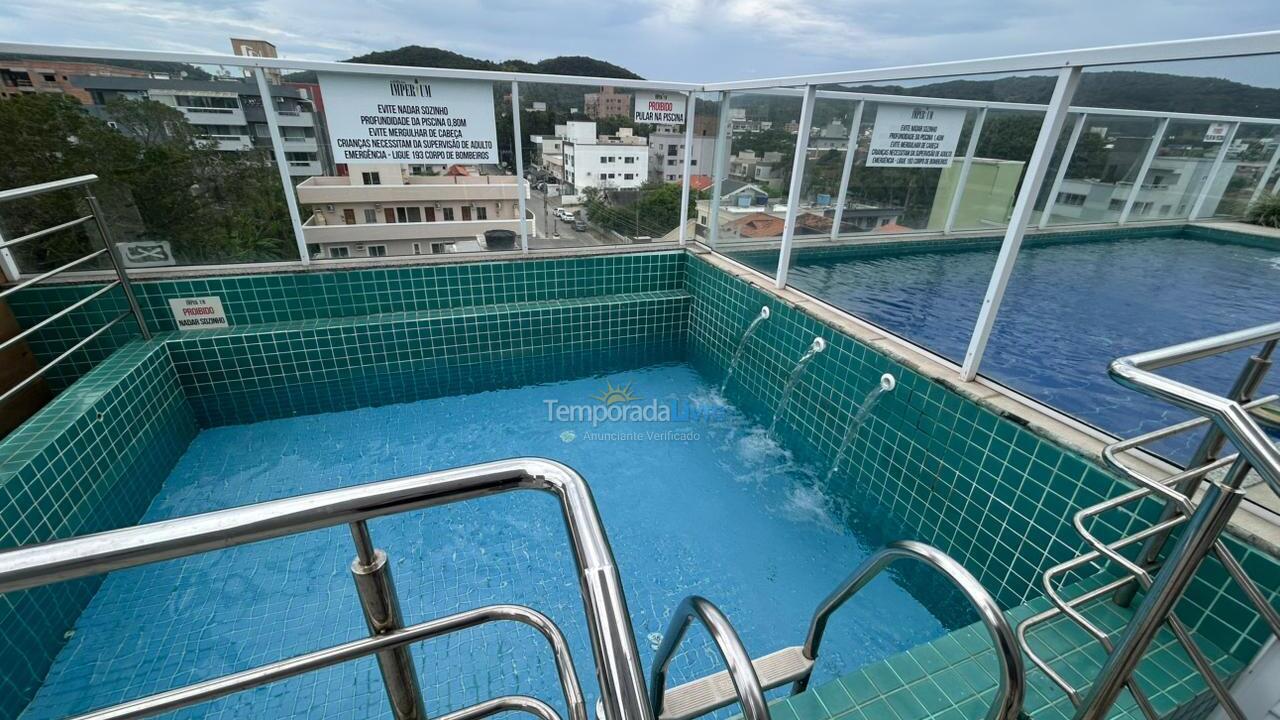 Apartment for vacation rental in Bombinhas (Praia de Bombas)