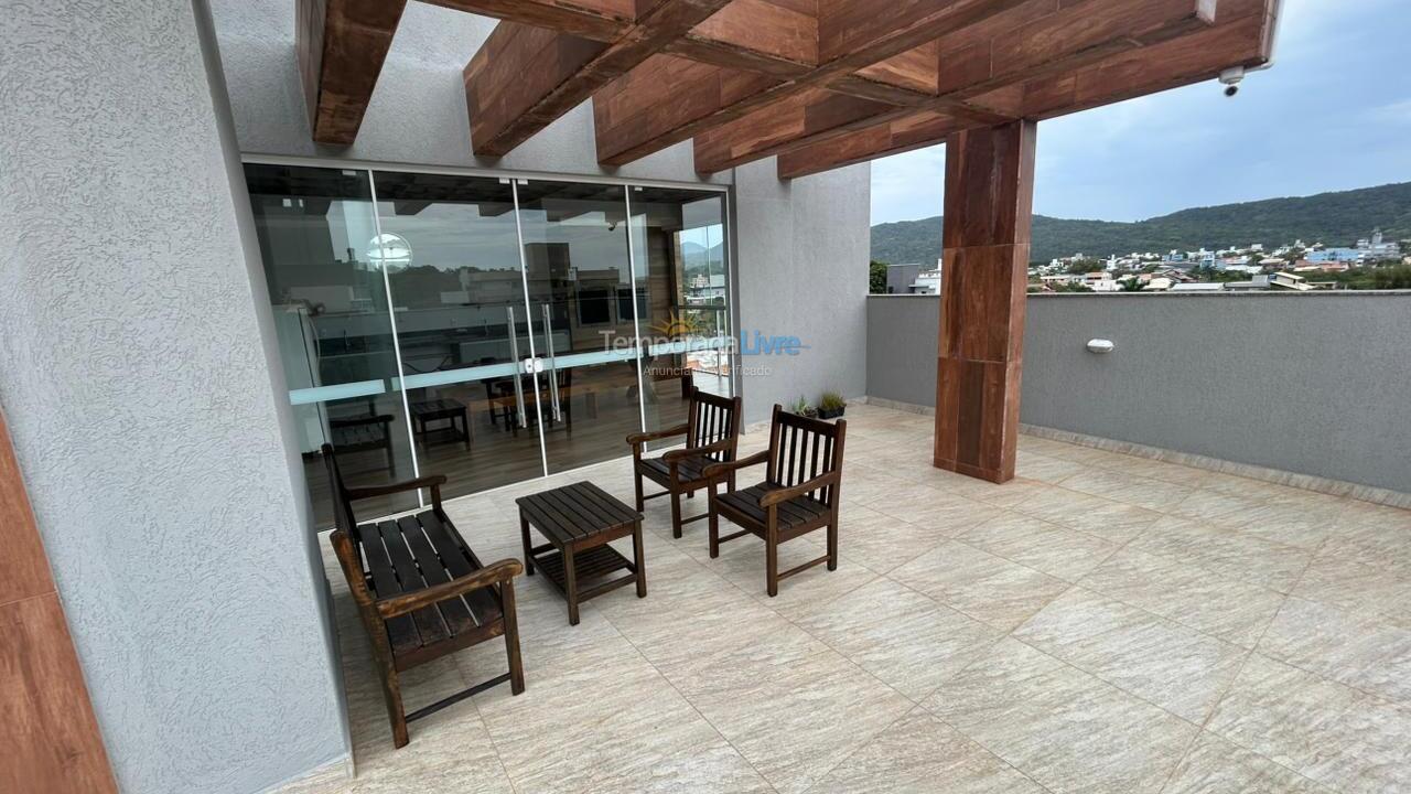 Apartment for vacation rental in Bombinhas (Praia de Bombas)