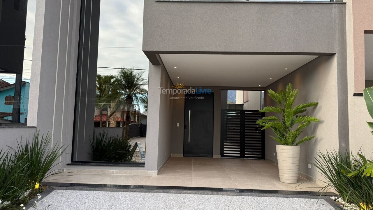 Casa para aluguel de temporada em Bertioga (Condominio Morada da Praia)
