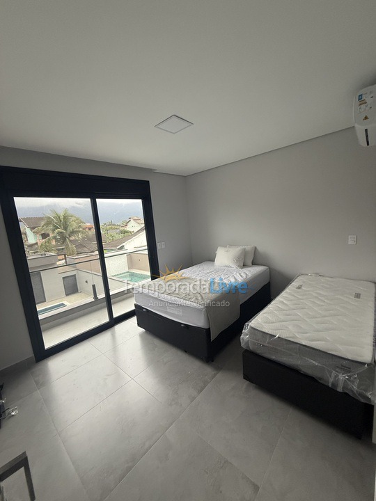 Casa para aluguel de temporada em Bertioga (Condominio Morada da Praia)