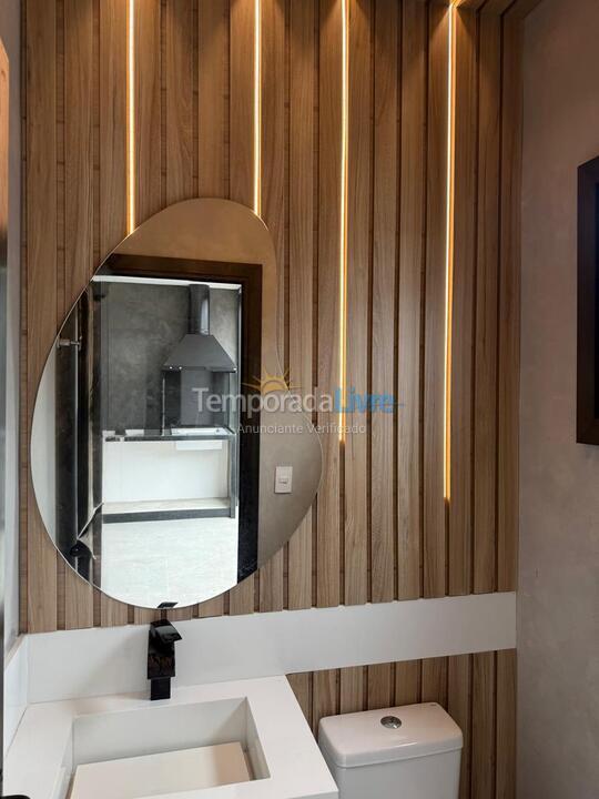 Casa para aluguel de temporada em Bertioga (Condominio Morada da Praia)