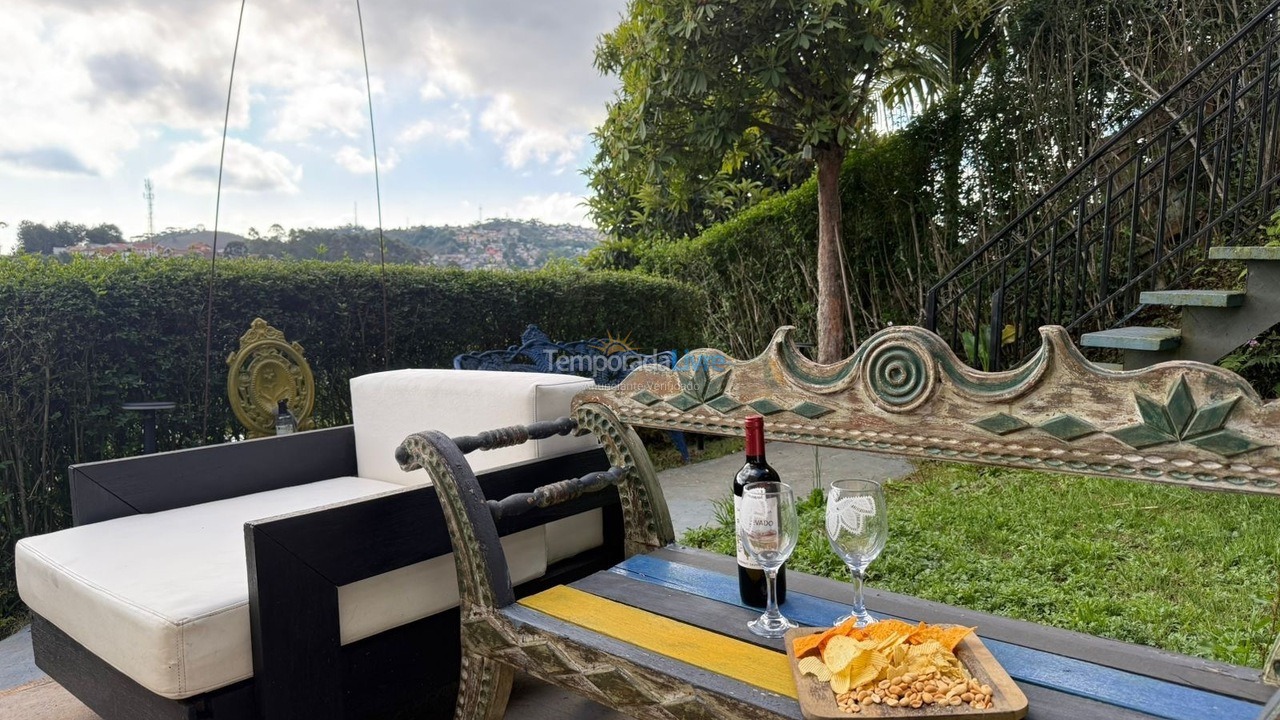 Casa para aluguel de temporada em Campos do Jordão (Serra Azul)