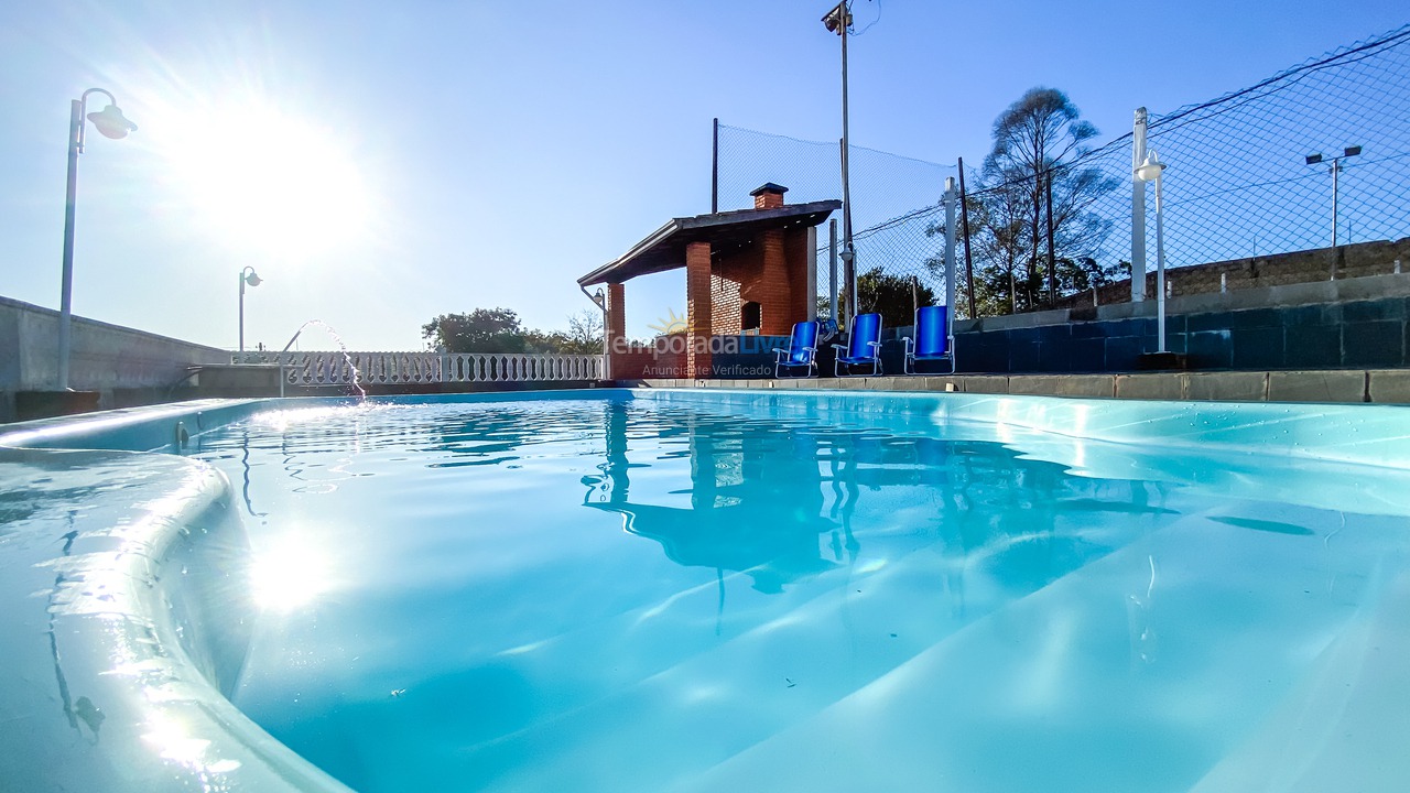 Chácara / sítio para aluguel de temporada em Piedade (Caetezal de Cima)