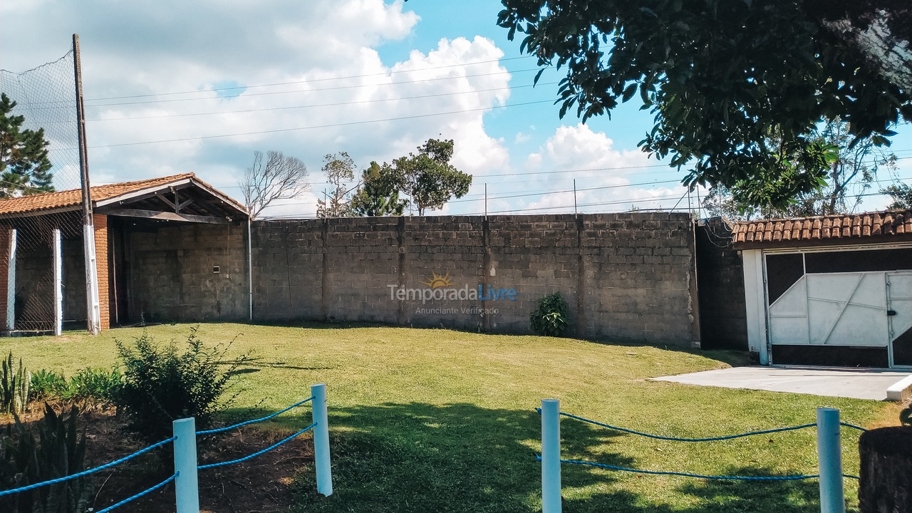 Chácara / sítio para aluguel de temporada em Piedade (Caetezal de Cima)