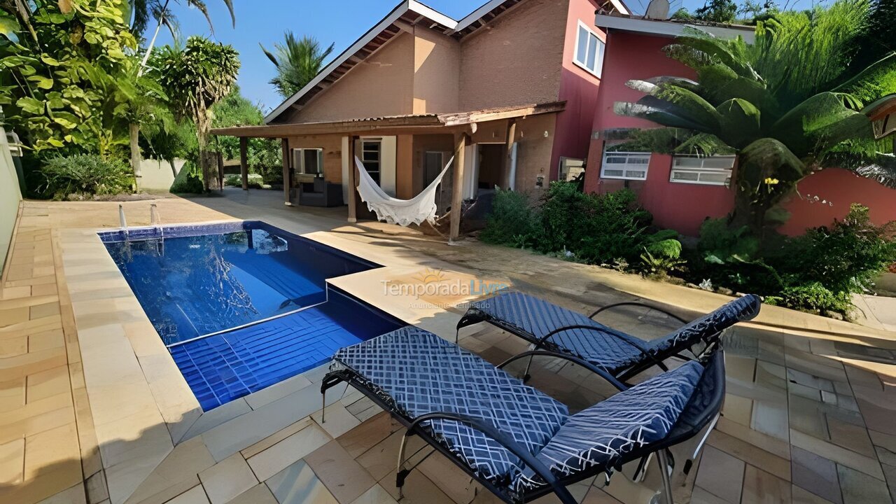 Casa para aluguel de temporada em Ubatuba (Itamambuca)