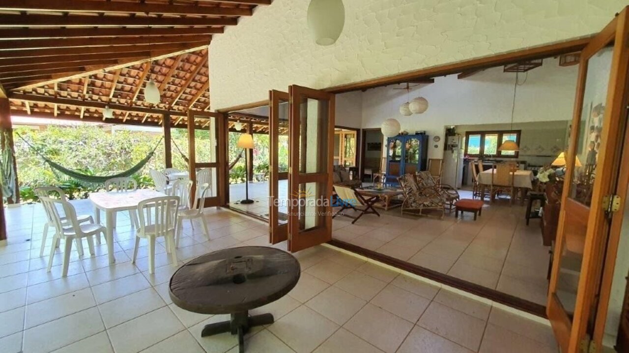 Casa para aluguel de temporada em Ubatuba (Itamambuca)
