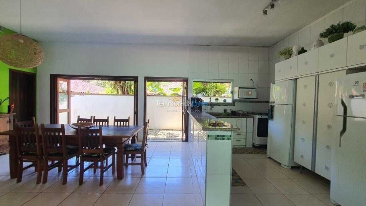 House for vacation rental in Ubatuba (Itamambuca)