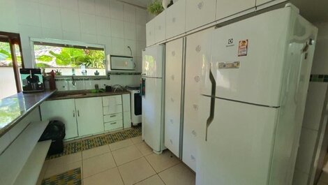 House 40m from the sea for seasonal rental in Itamambuca