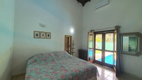 House 40m from the sea for seasonal rental in Itamambuca