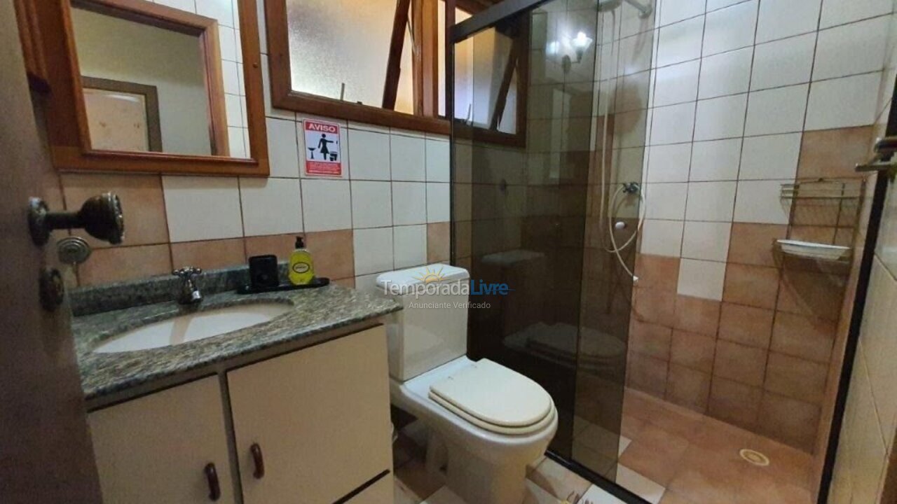 Casa para aluguel de temporada em Ubatuba (Itamambuca)