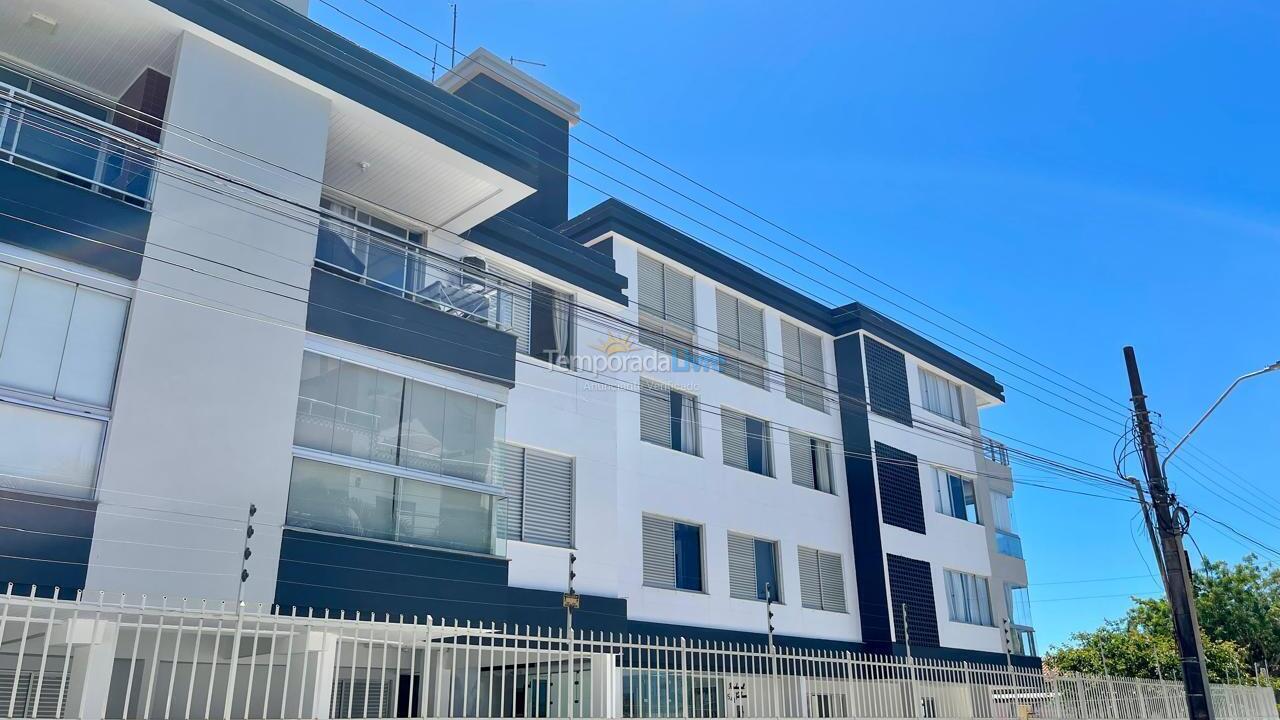 Apartamento para aluguel de temporada em Florianópolis (Cachoeira do Bom Jesus)