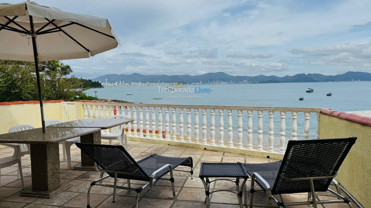 House for vacation rental in Porto Belo (Araca)