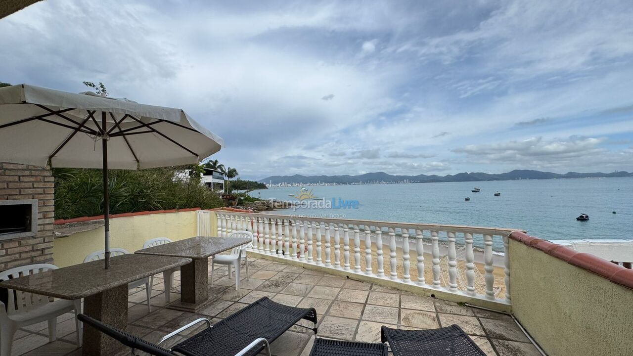 House for vacation rental in Porto Belo (Araca)