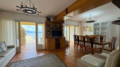 Beachfront house in Araça (Caixa D'Aço) - Porto Belo