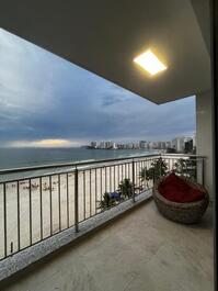 Apartamento para alugar em Guarujá - Pitangueiras