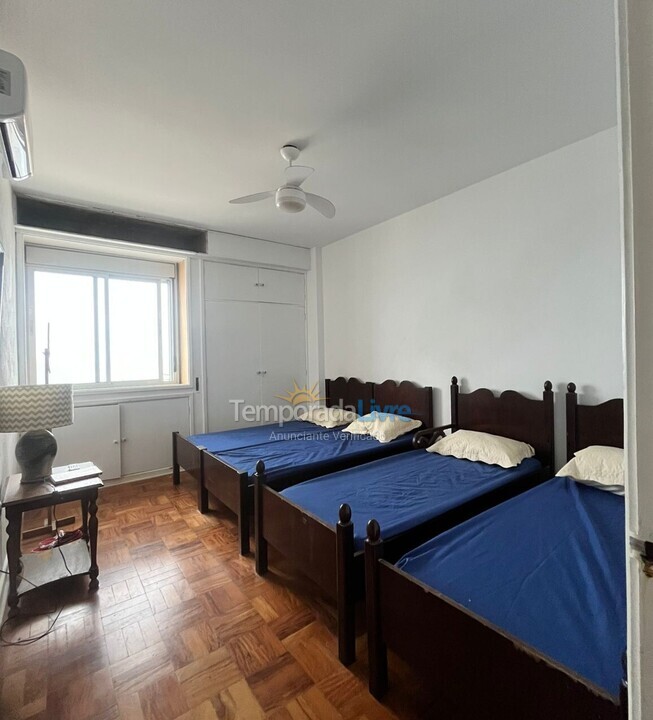 Apartamento para aluguel de temporada em Guarujá (Pitangueiras)