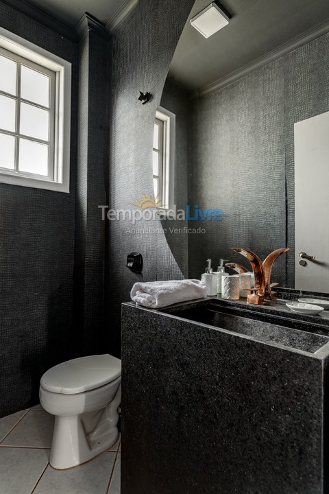 House for vacation rental in Florianopolis (Jurerê Internacional)