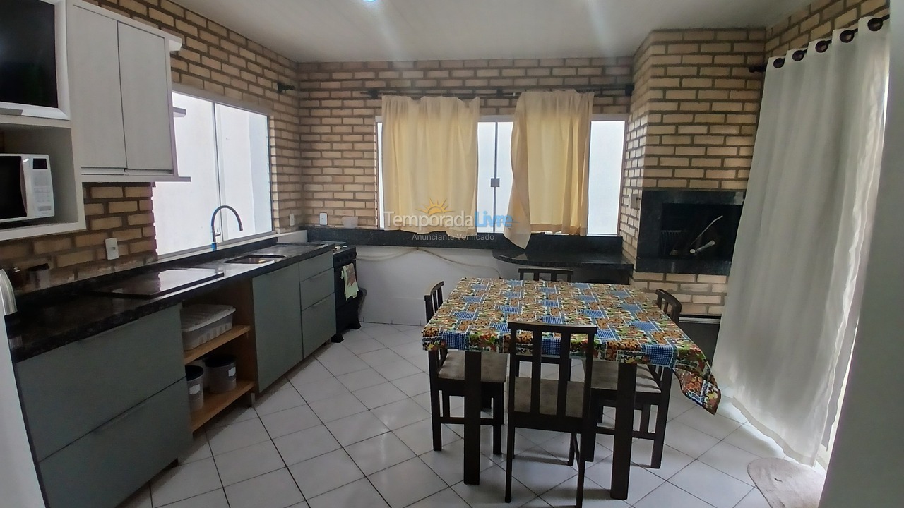 Apartamento para alquiler de vacaciones em Itapema (Meia Praia)