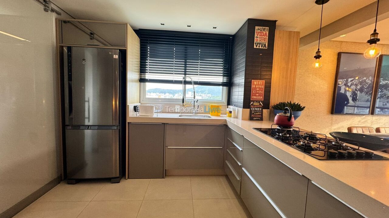 Apartamento para alquiler de vacaciones em Governador Celso Ramos (Praia de Palmas)