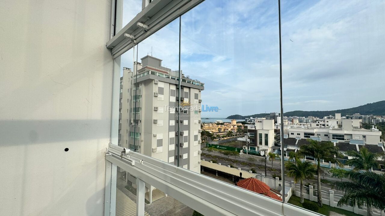 Apartamento para alquiler de vacaciones em Governador Celso Ramos (Praia de Palmas)