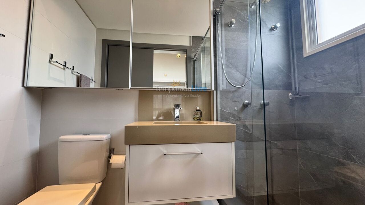 Apartamento para alquiler de vacaciones em Governador Celso Ramos (Praia de Palmas)