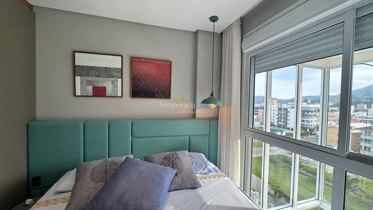 Apartamento para alquiler de vacaciones em Governador Celso Ramos (Praia de Palmas)