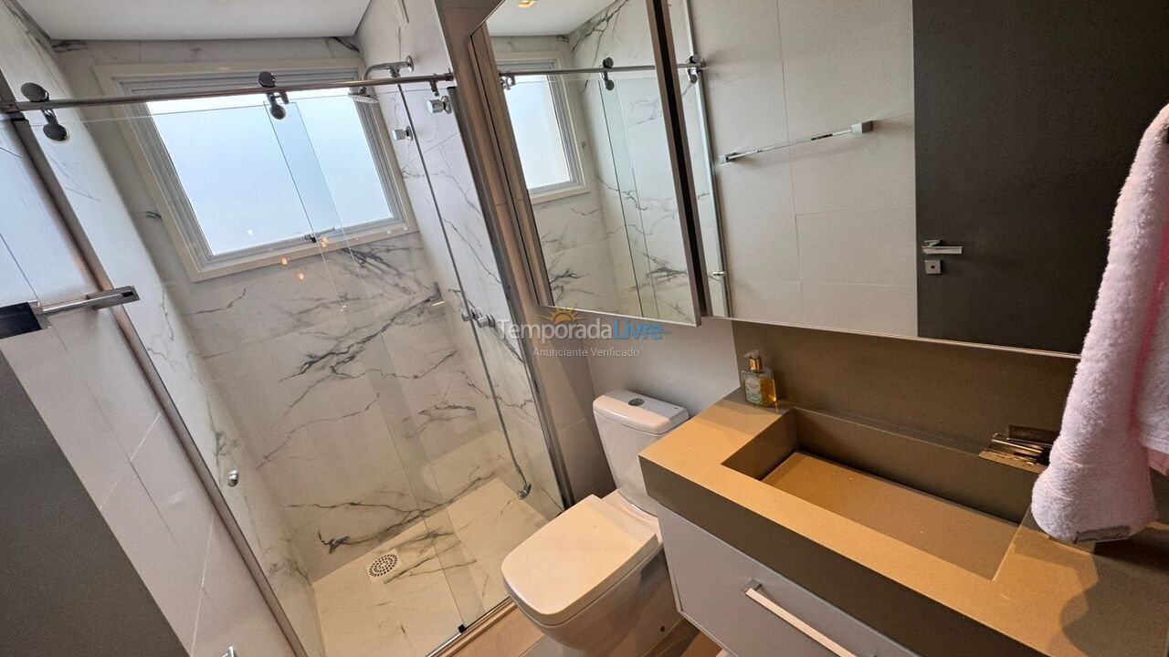 Apartamento para alquiler de vacaciones em Governador Celso Ramos (Praia de Palmas)