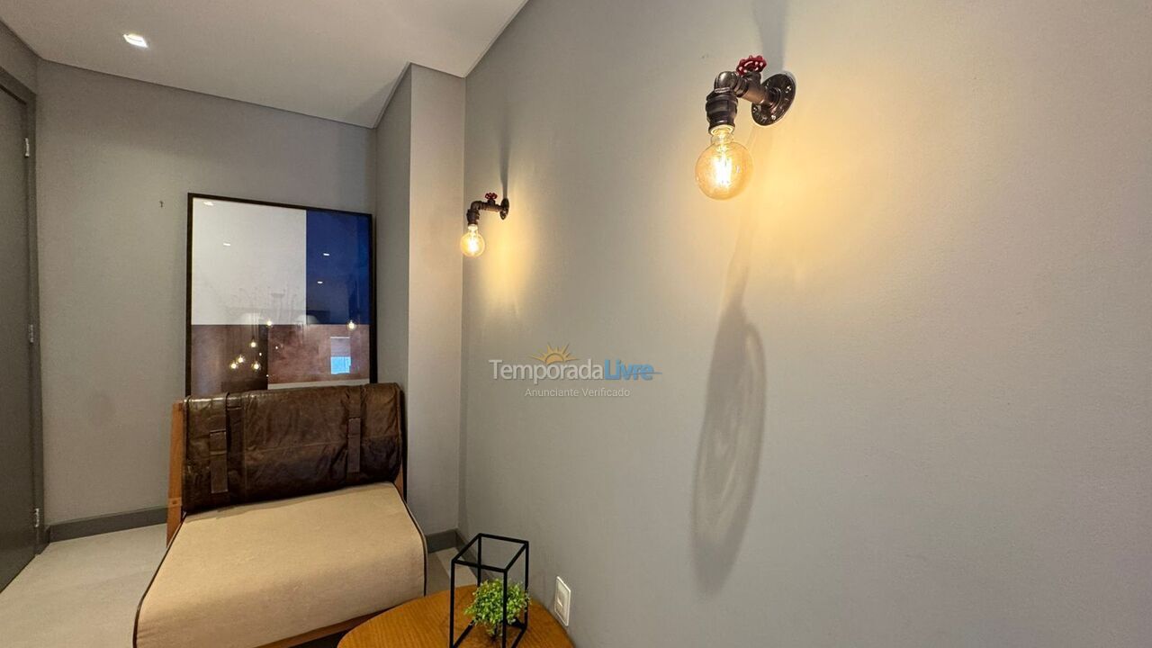 Apartamento para alquiler de vacaciones em Governador Celso Ramos (Praia de Palmas)