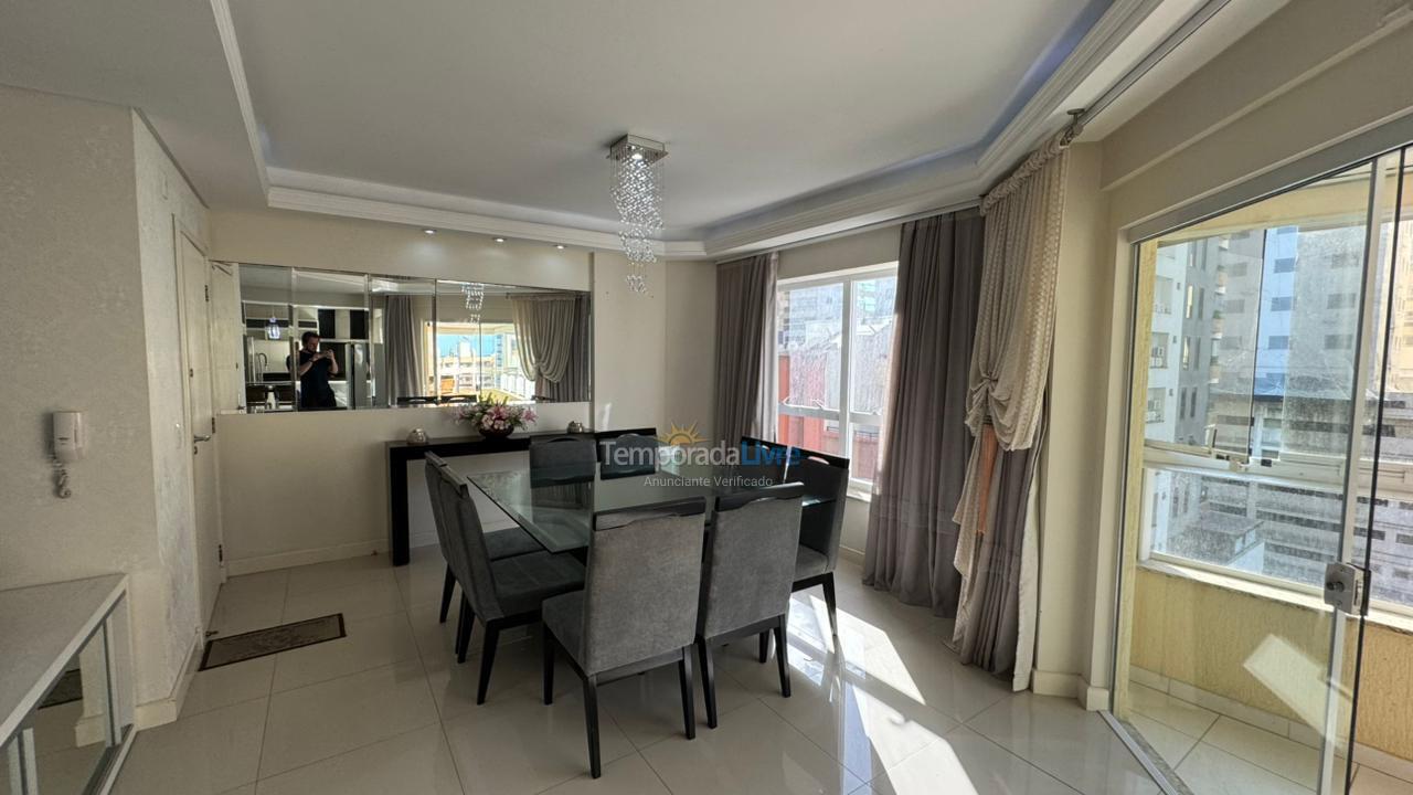 Apartment for vacation rental in Itapema (Meia Praia)