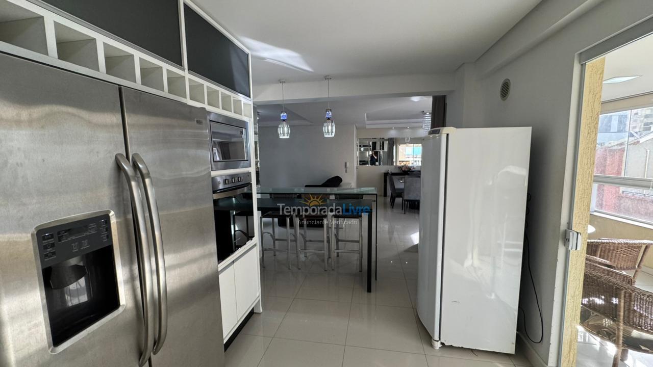 Apartment for vacation rental in Itapema (Meia Praia)