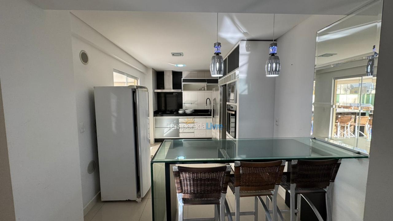 Apartment for vacation rental in Itapema (Meia Praia)