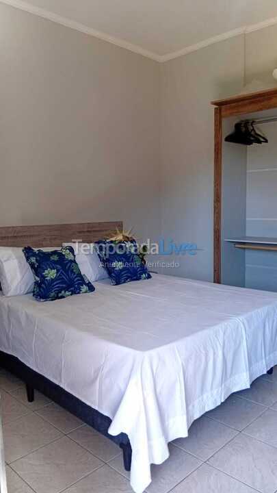 Apartamento para aluguel de temporada em Guarujá (Enseada)