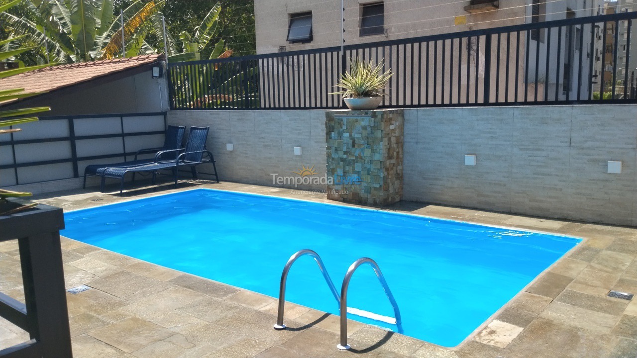 Apartamento para aluguel de temporada em Guarujá (Enseada)