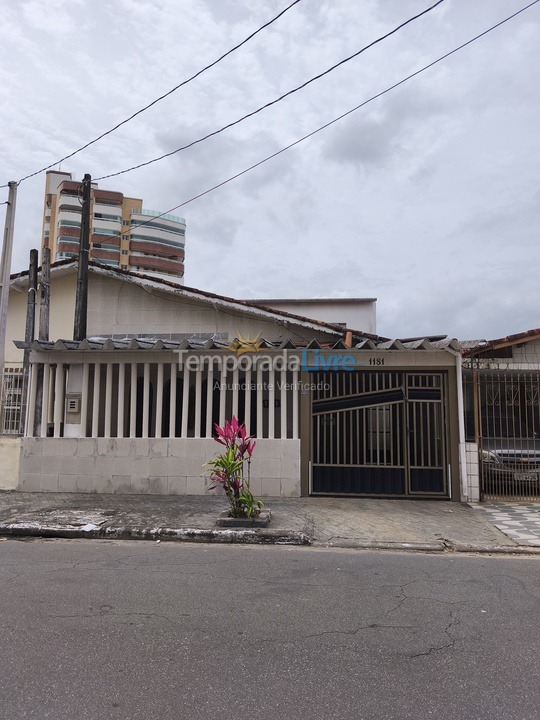 Casa para aluguel de temporada em Praia Grande (Praia do Caiçara)