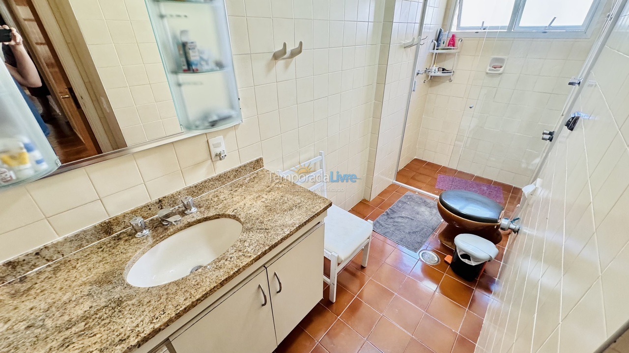 Apartamento para aluguel de temporada em Guarujá (Pitangueiras)