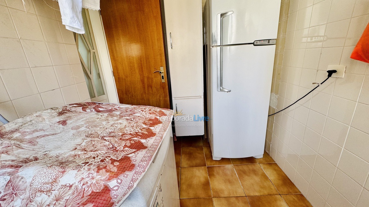 Apartamento para aluguel de temporada em Guarujá (Pitangueiras)