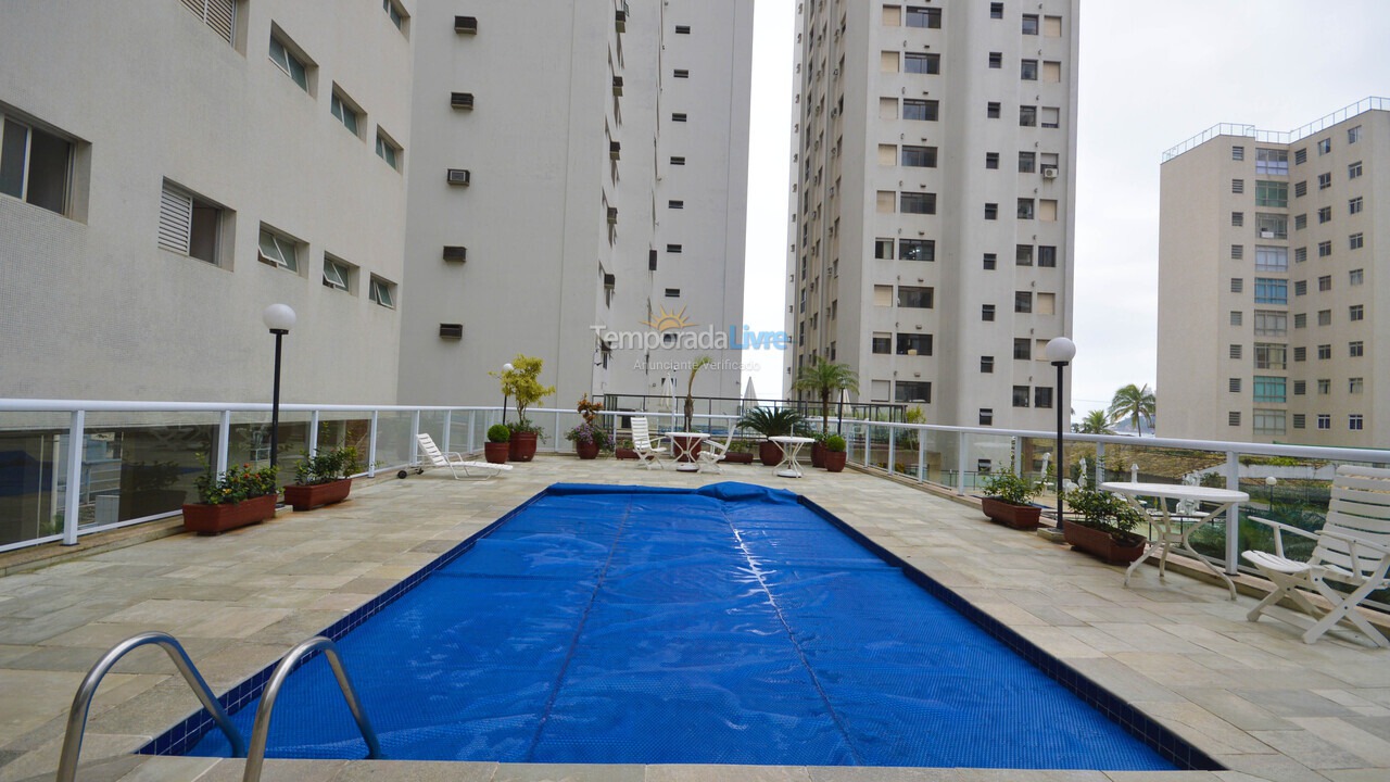 Apartamento para aluguel de temporada em Guarujá (Pitangueiras)