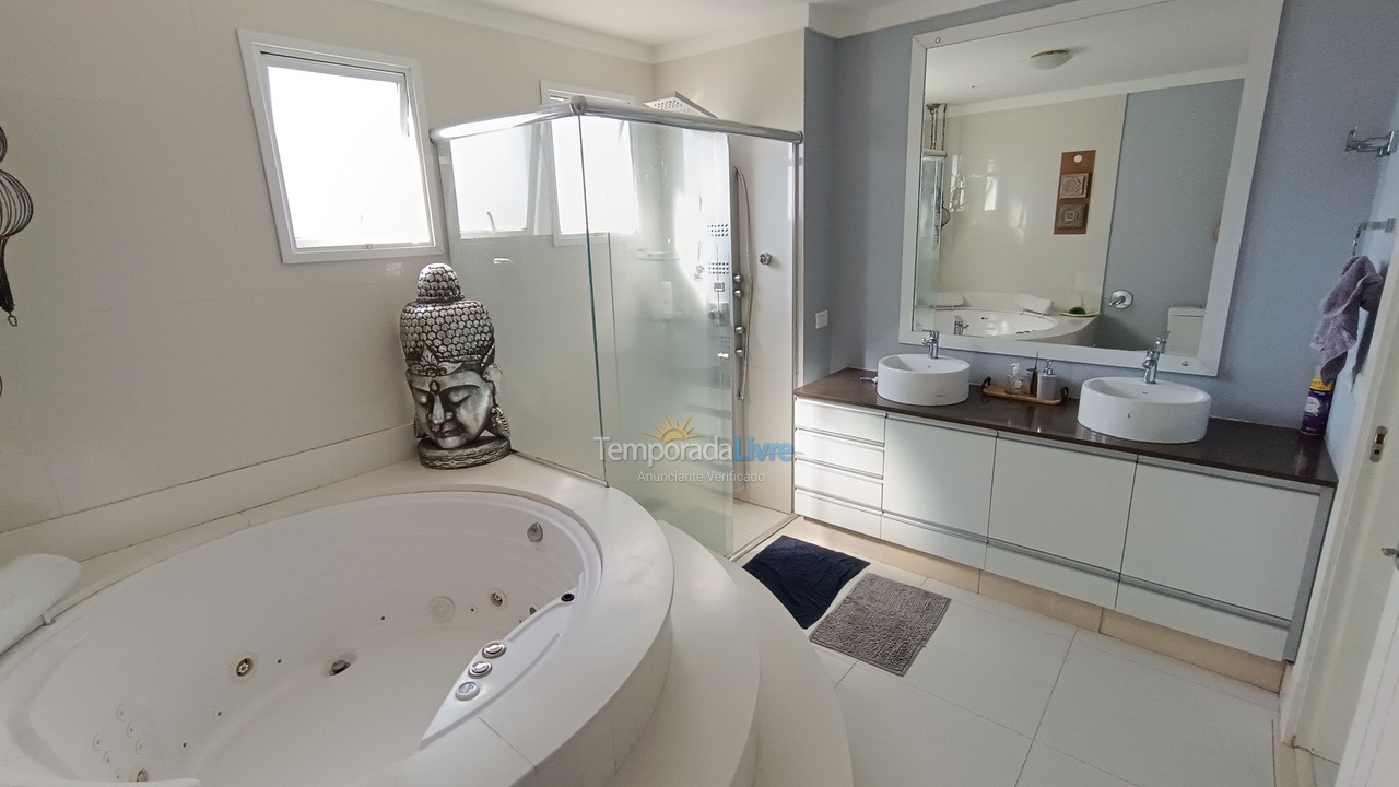 Apartment for vacation rental in Balneário Camboriú (Centro)