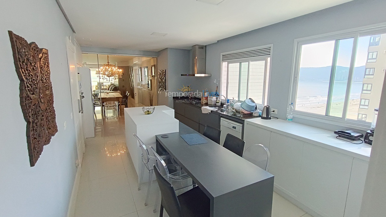 Apartment for vacation rental in Balneário Camboriú (Centro)