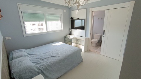 Oceanfront property with jacuzzi and charcoal grill, including 2 private parking spaces.